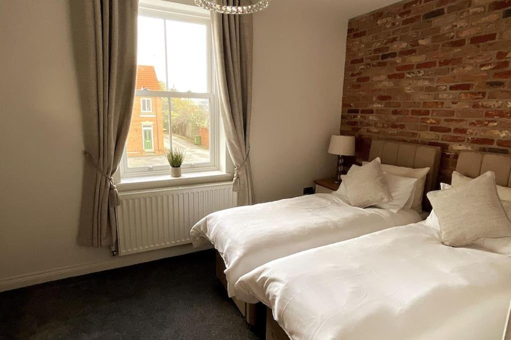 Apt D In Old Grade 2 Converted Farmhouse Market Weighton Eksteriør bilde